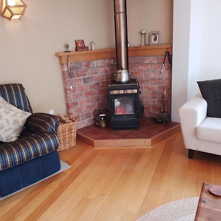 Birds Eyes Te Awanga Bed & Breakfast ภายนอก รูปภาพ
