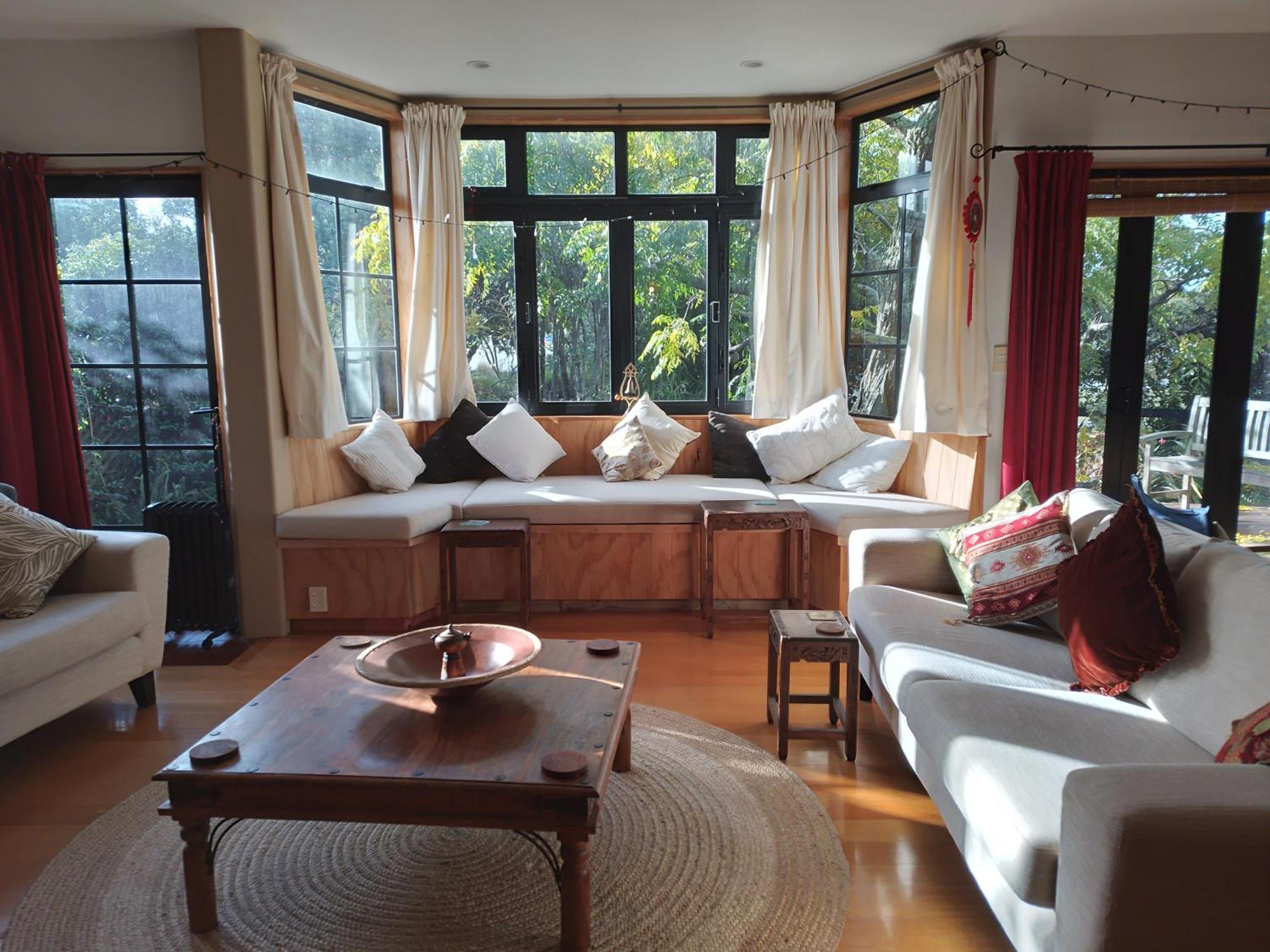 Birds Eyes Te Awanga Bed & Breakfast ภายนอก รูปภาพ